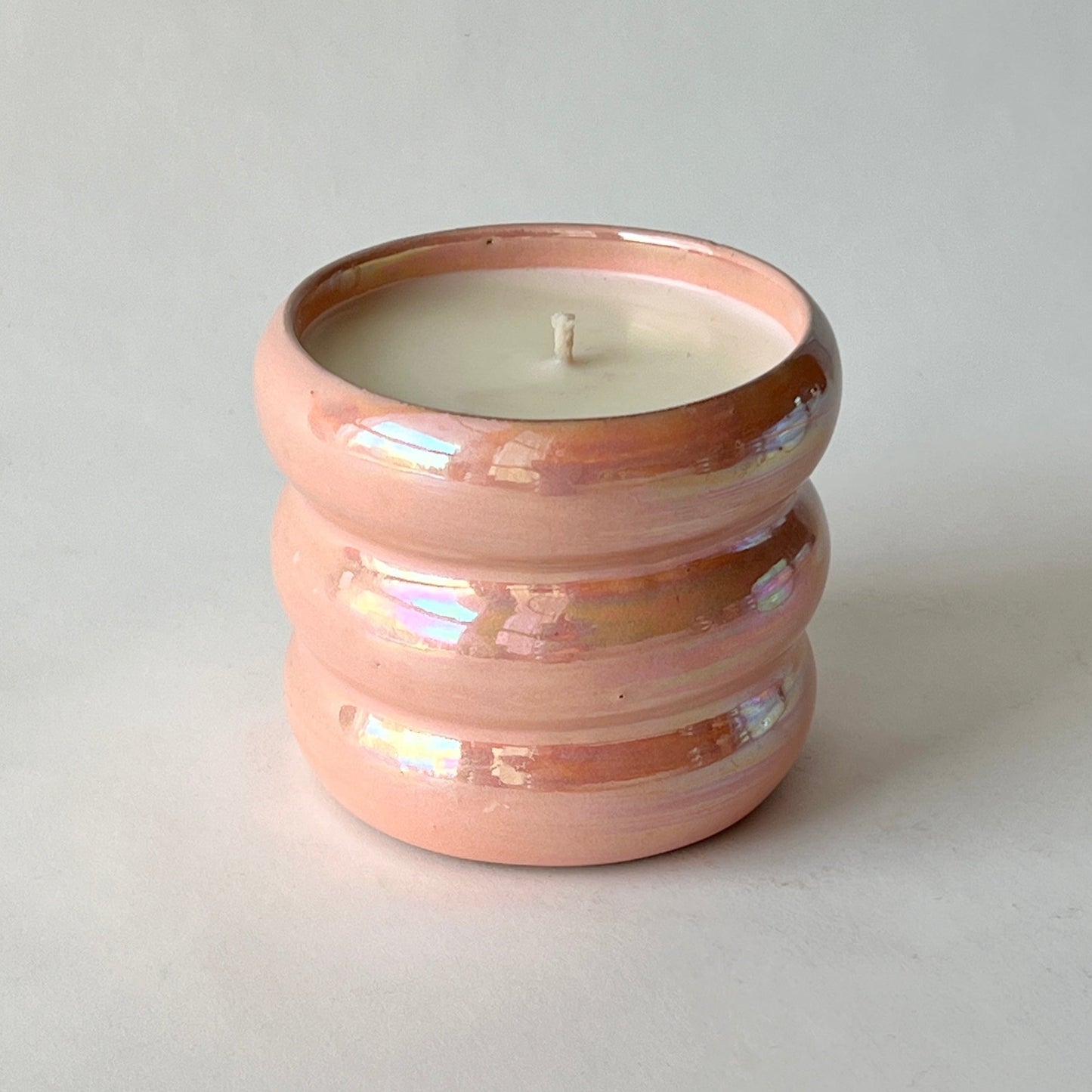 Bubbly Pottery Candle - Strawberry Pound Cake