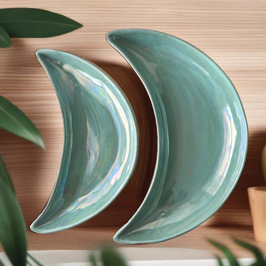 Crescent Pottery Plate - Turquoise